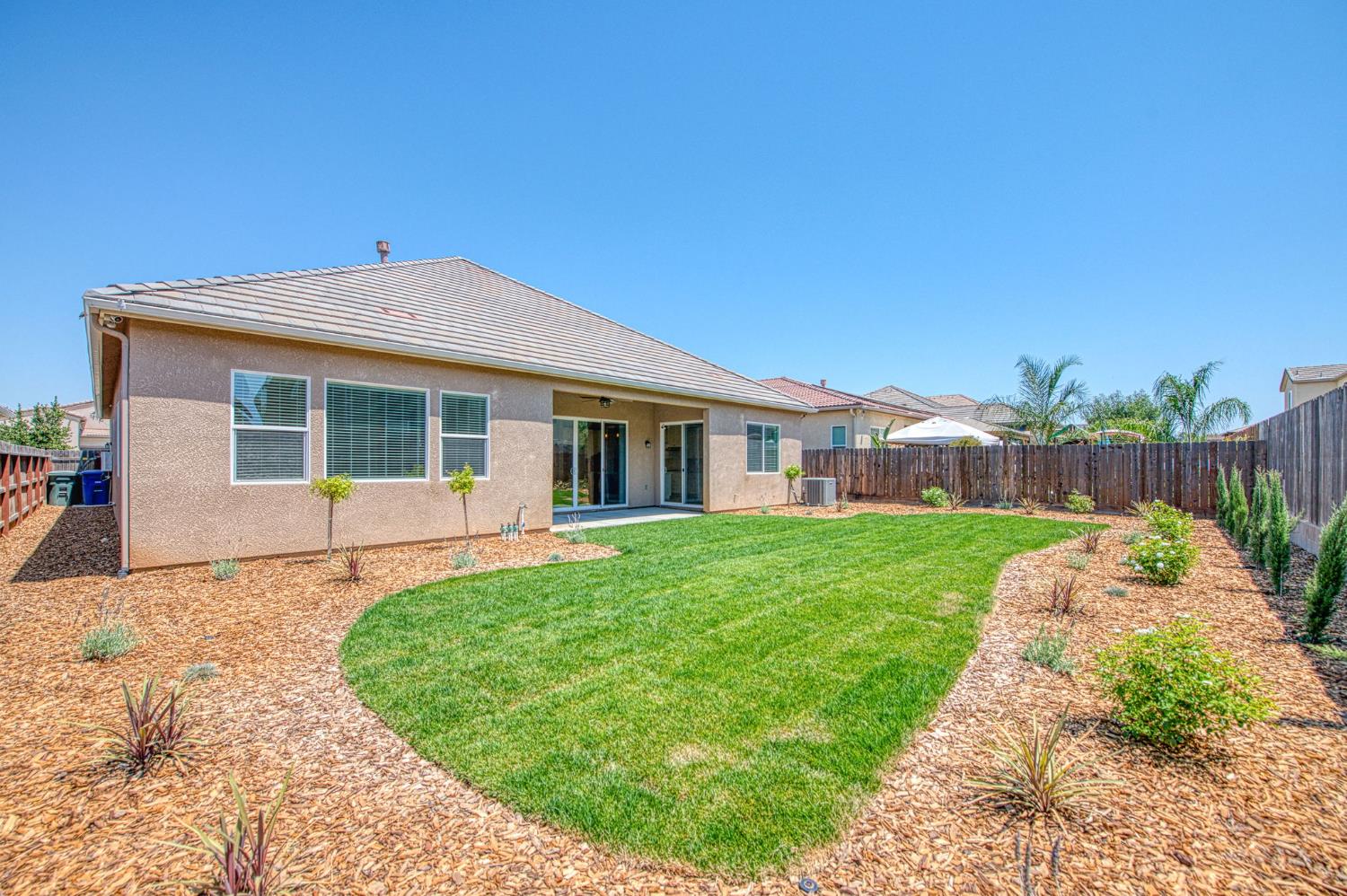 3932 Sussex Ave, Clovis, CA 93619