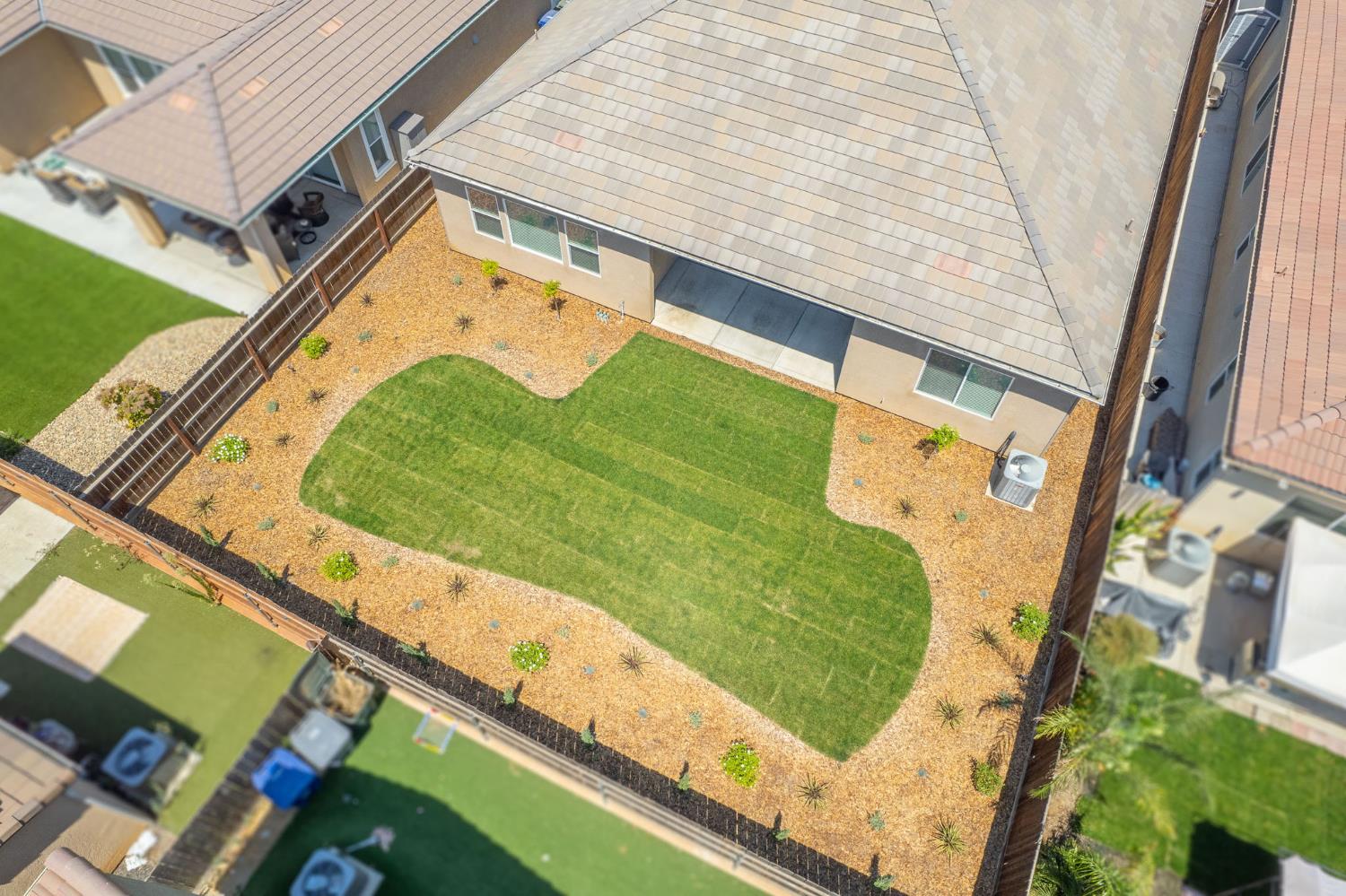 3932 Sussex Ave, Clovis, CA 93619