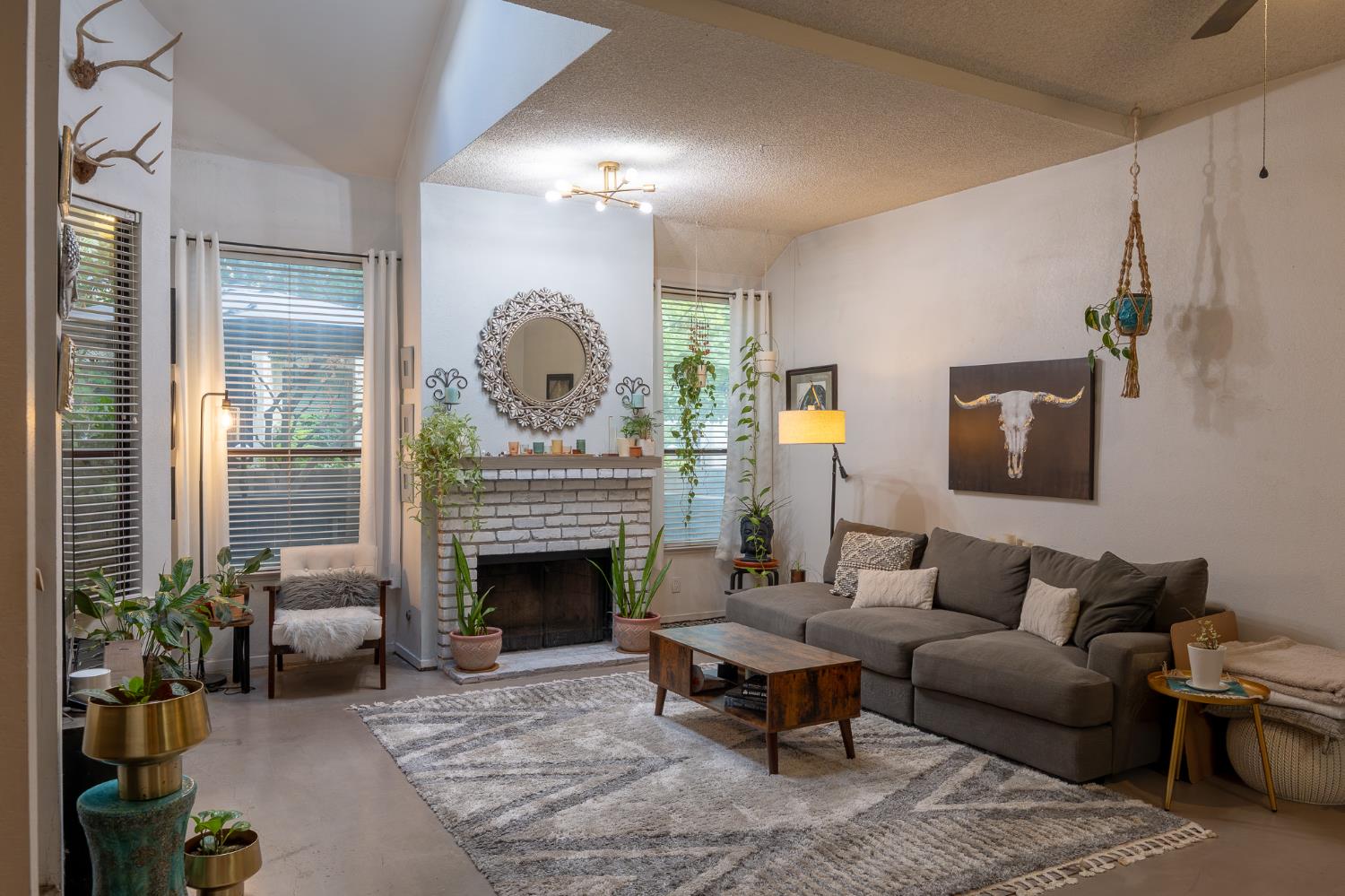 2890 Huntington Blvd #145, Fresno, CA 93721