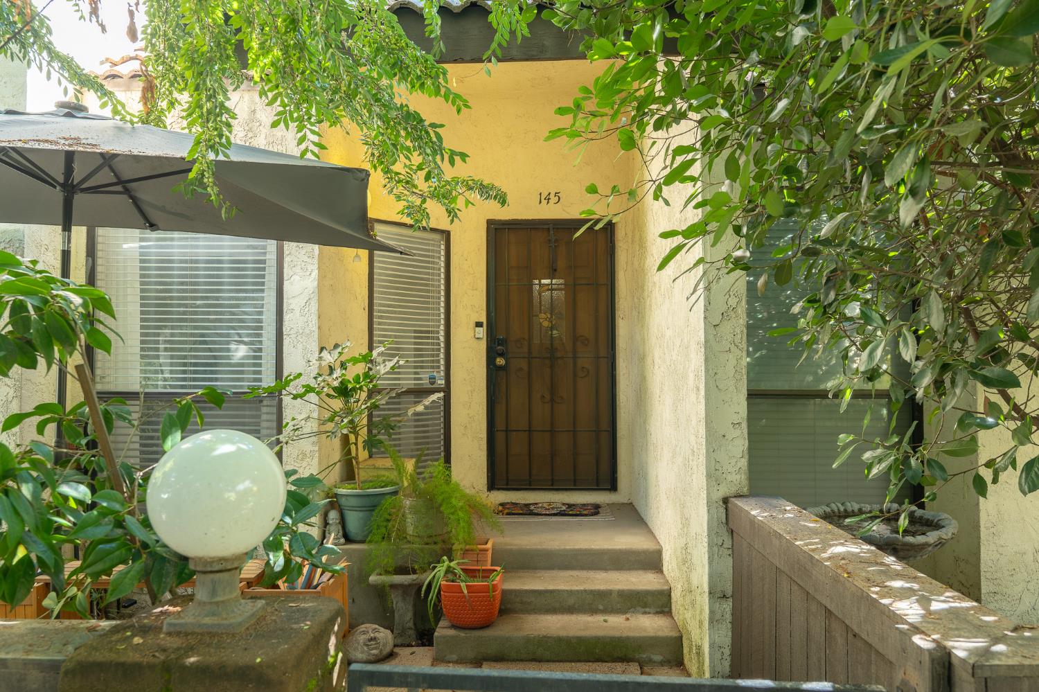 2890 Huntington Blvd #145, Fresno, CA 93721