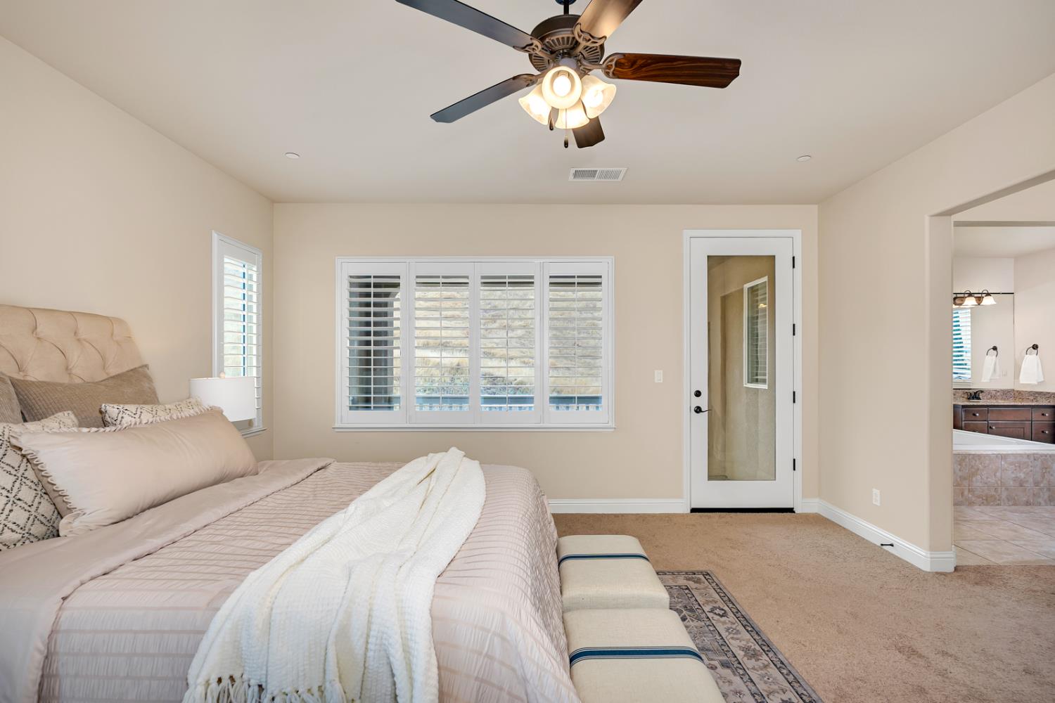 18677 Via Bellagio, Friant, CA 93626