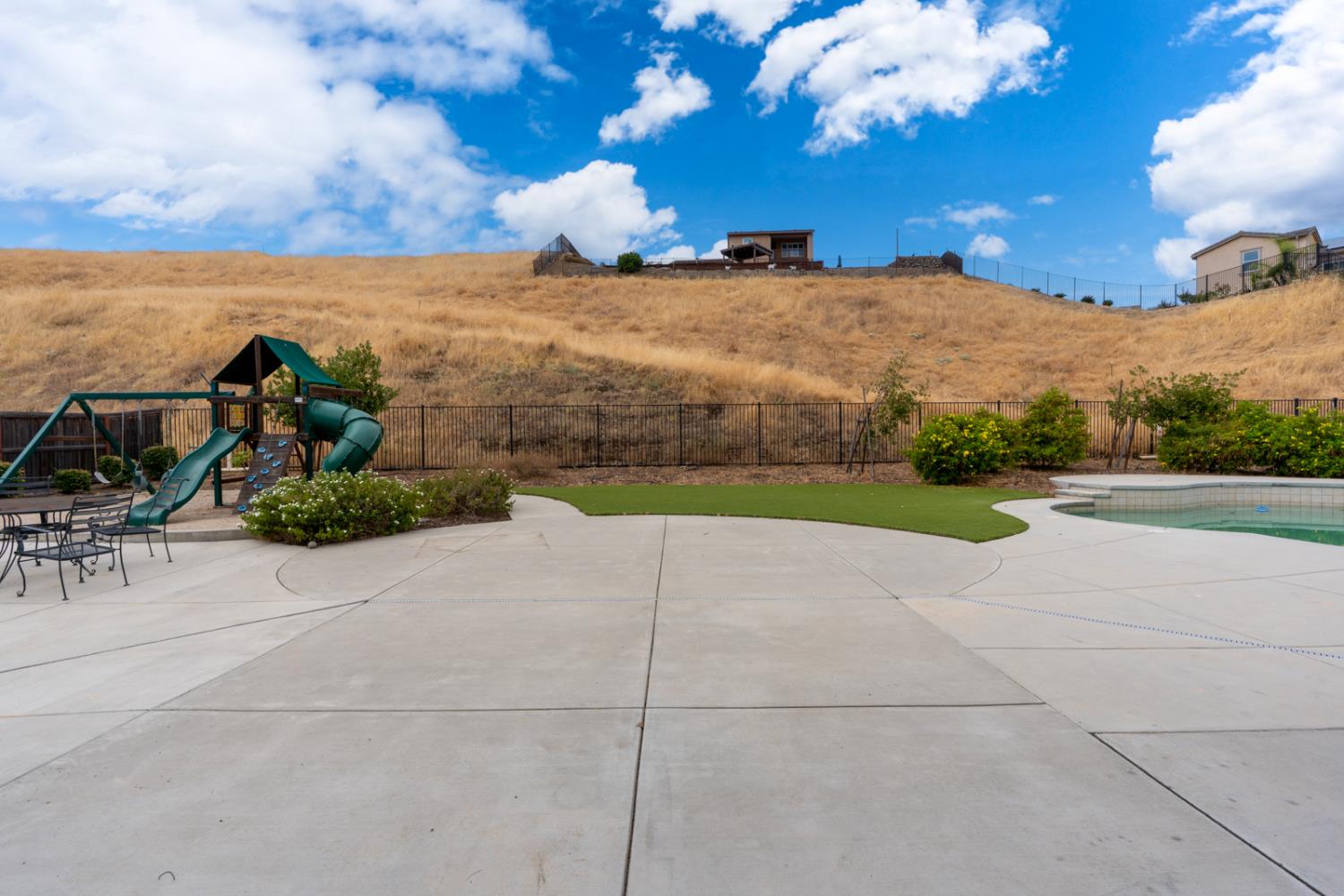 18677 Via Bellagio, Friant, CA 93626