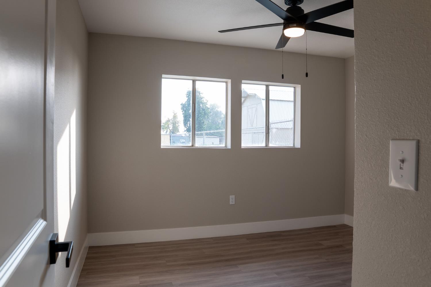 827 N Mccall Ave, Sanger, CA 93657