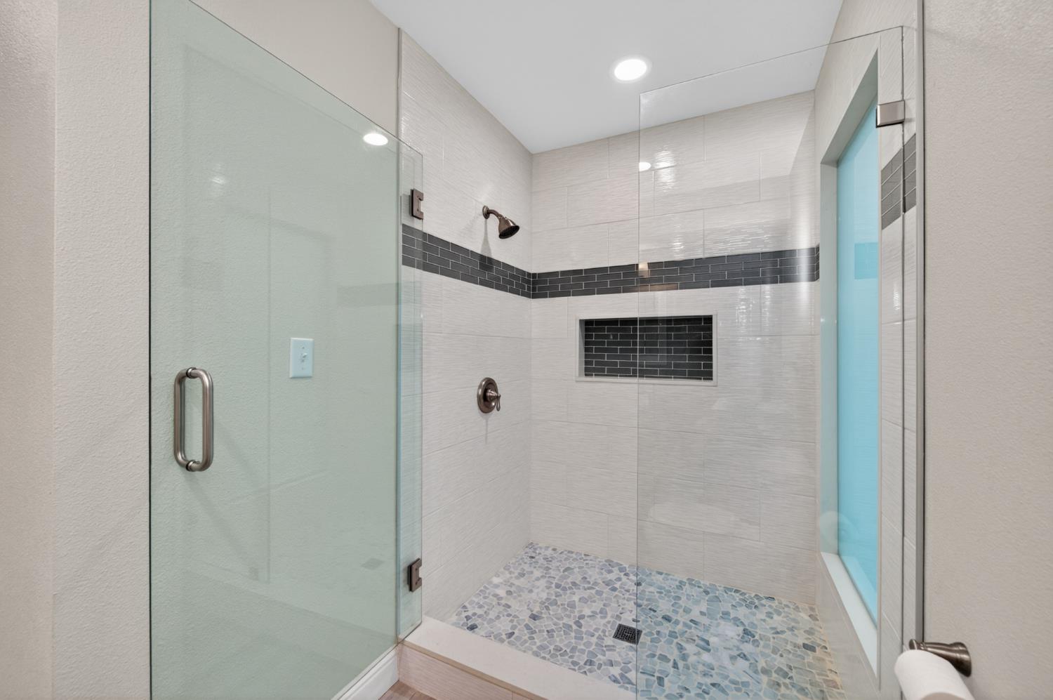 5431 N Kavanagh Ave, Fresno, CA 93711