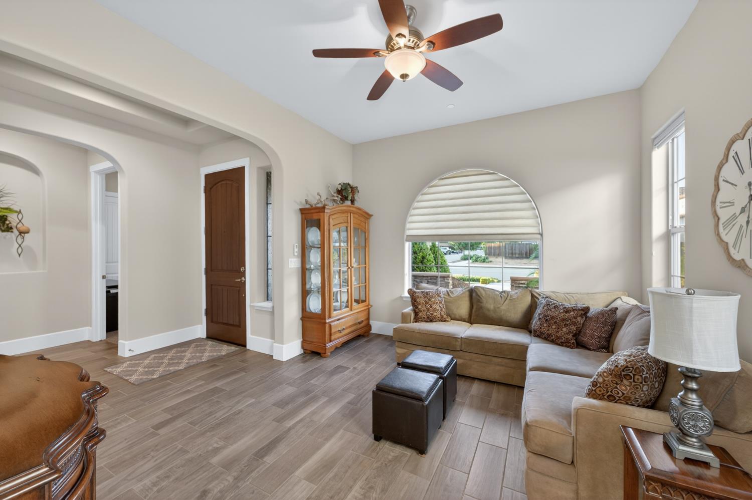3096 Kenosha Ave, Clovis, CA 93619