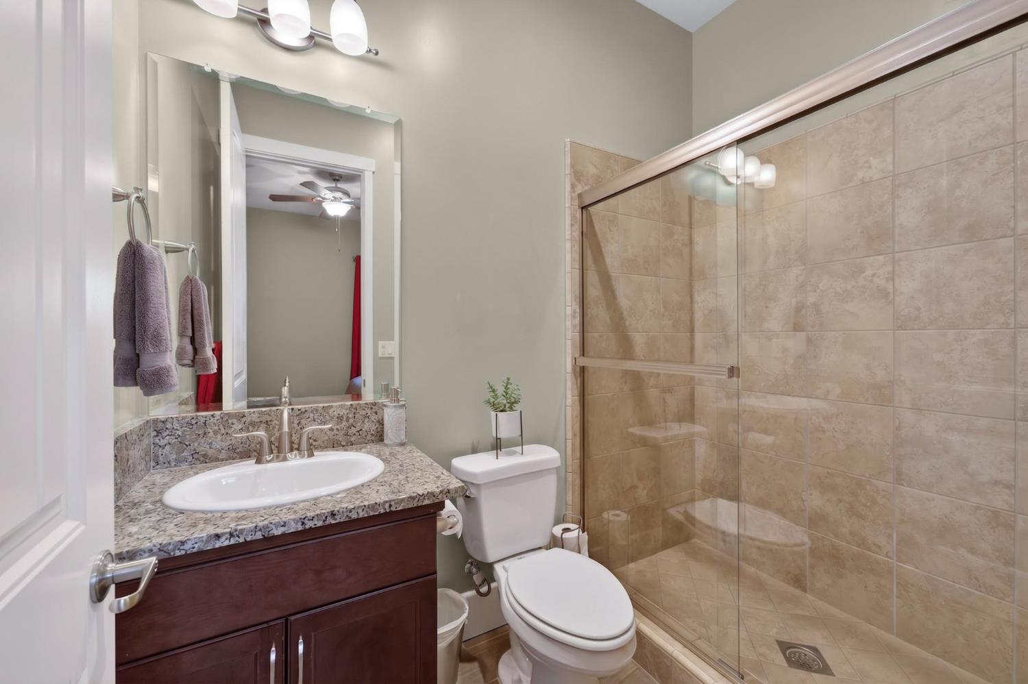 3096 Kenosha Ave, Clovis, CA 93619