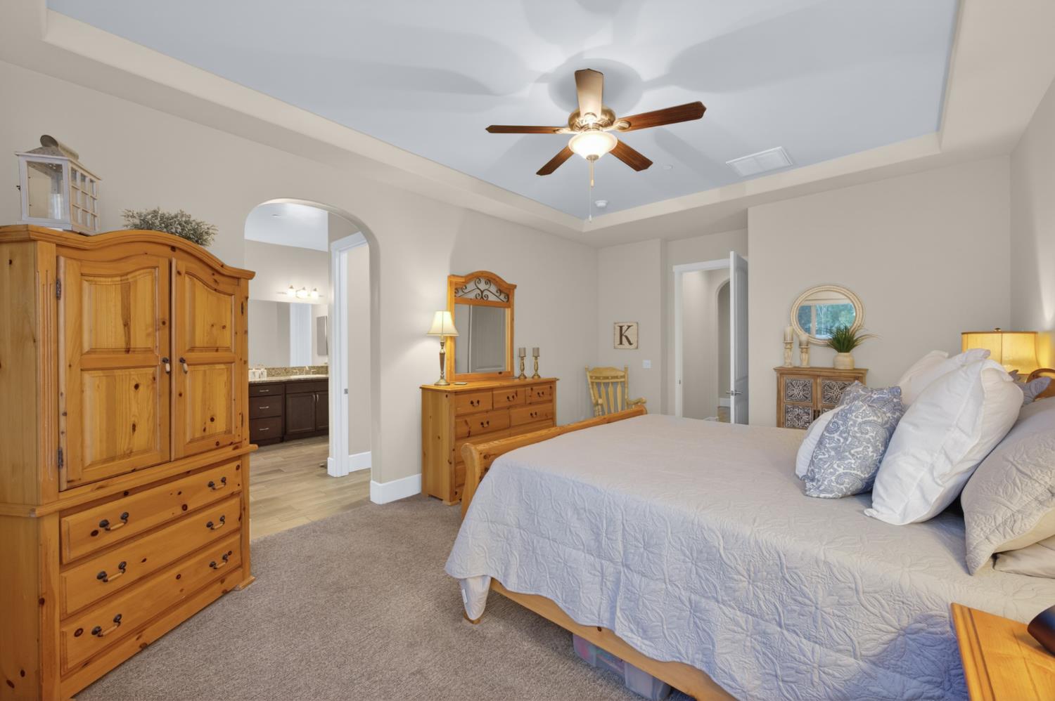 3096 Kenosha Ave, Clovis, CA 93619